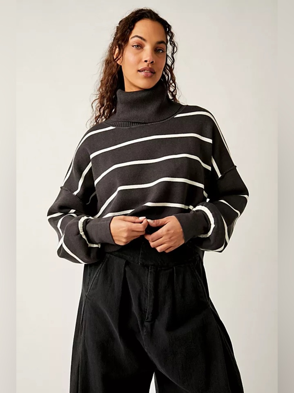 Free People Sweater Women’s M Paulie Stripe Turtleneck Black White Oversized - Picture 2 of 13